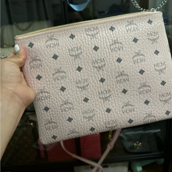 Authentic mcm crossbody - Picture 3 of 5